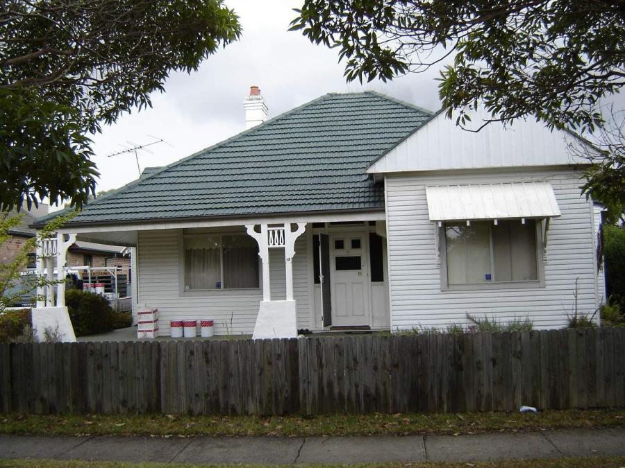Heritage Impact Statement - 53 Woronora Parade, Oatley - Proposed Demolition of Existing Dwelling and Construction of a New Dwelling Adjacent to a Heritage Item.
